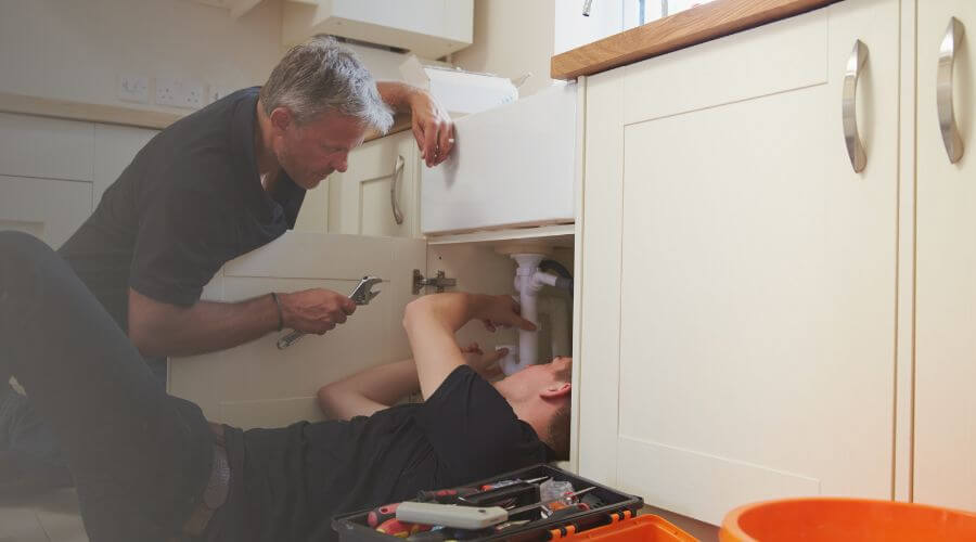 Professional burst pipe repair services in Bristow, IA